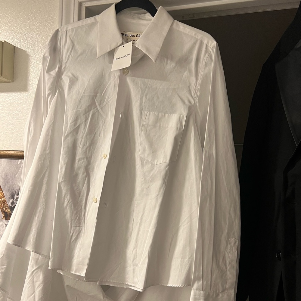 Comme Des Garçon cotton LS Ruffle Back Button Up - Picture 4 of 7